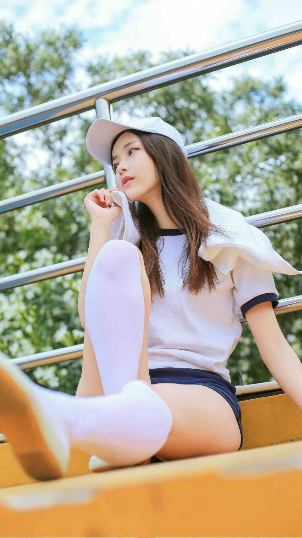 开云·体育官网-西甲冠军争夺：闪光瞬间点亮全场！，0203西甲冠军